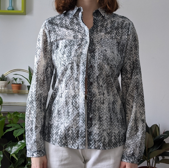 Snake Print Button up - Picture 4 of 5